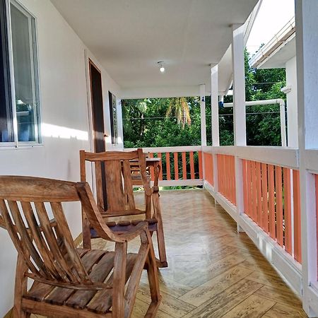Christina'S Guest House Official ลิตเติลคอร์นไอส์แลนด์ ภายนอก รูปภาพ