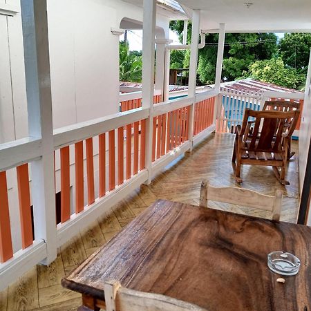 Christina'S Guest House Official ลิตเติลคอร์นไอส์แลนด์ ภายนอก รูปภาพ