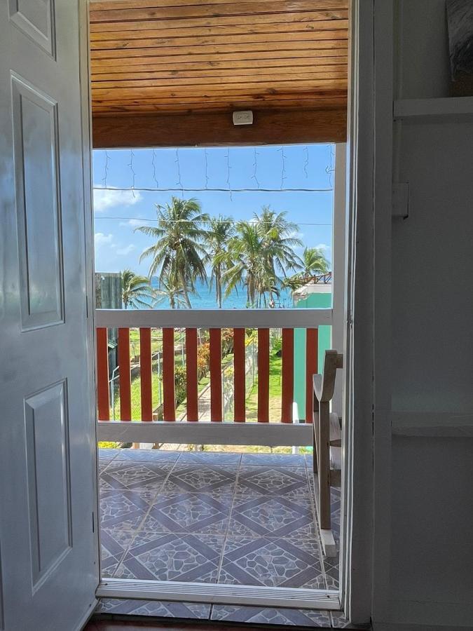Christina'S Guest House Official ลิตเติลคอร์นไอส์แลนด์ ภายนอก รูปภาพ