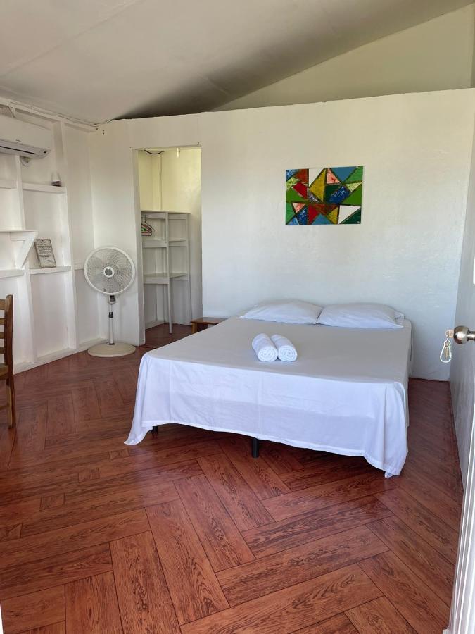 Christina'S Guest House Official ลิตเติลคอร์นไอส์แลนด์ ภายนอก รูปภาพ