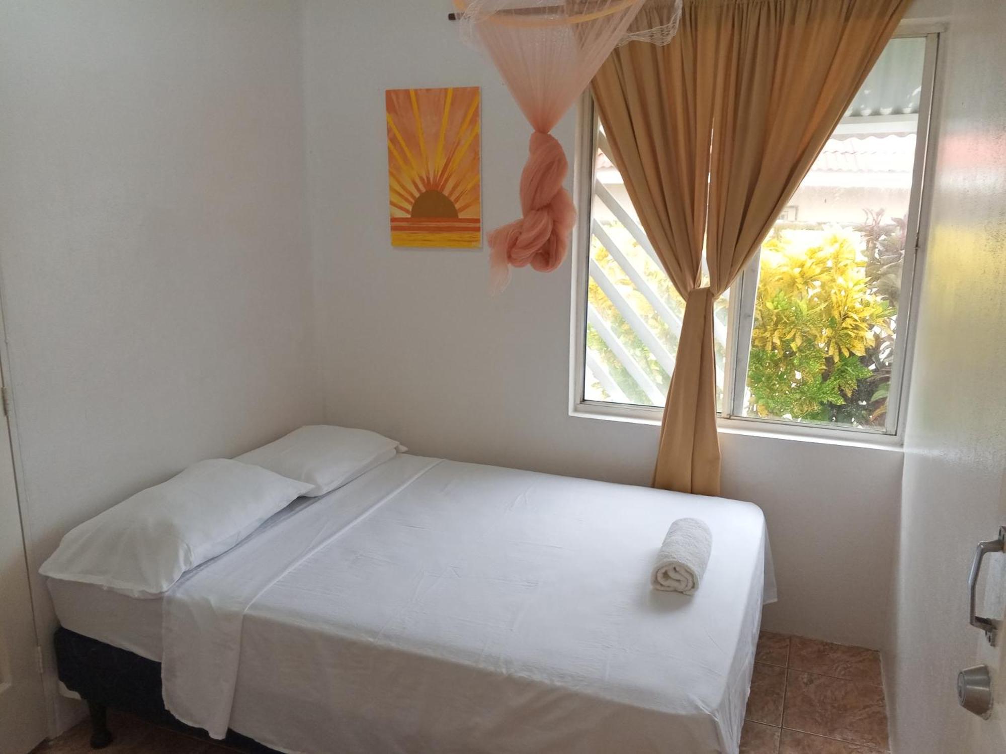 Christina'S Guest House Official ลิตเติลคอร์นไอส์แลนด์ ภายนอก รูปภาพ