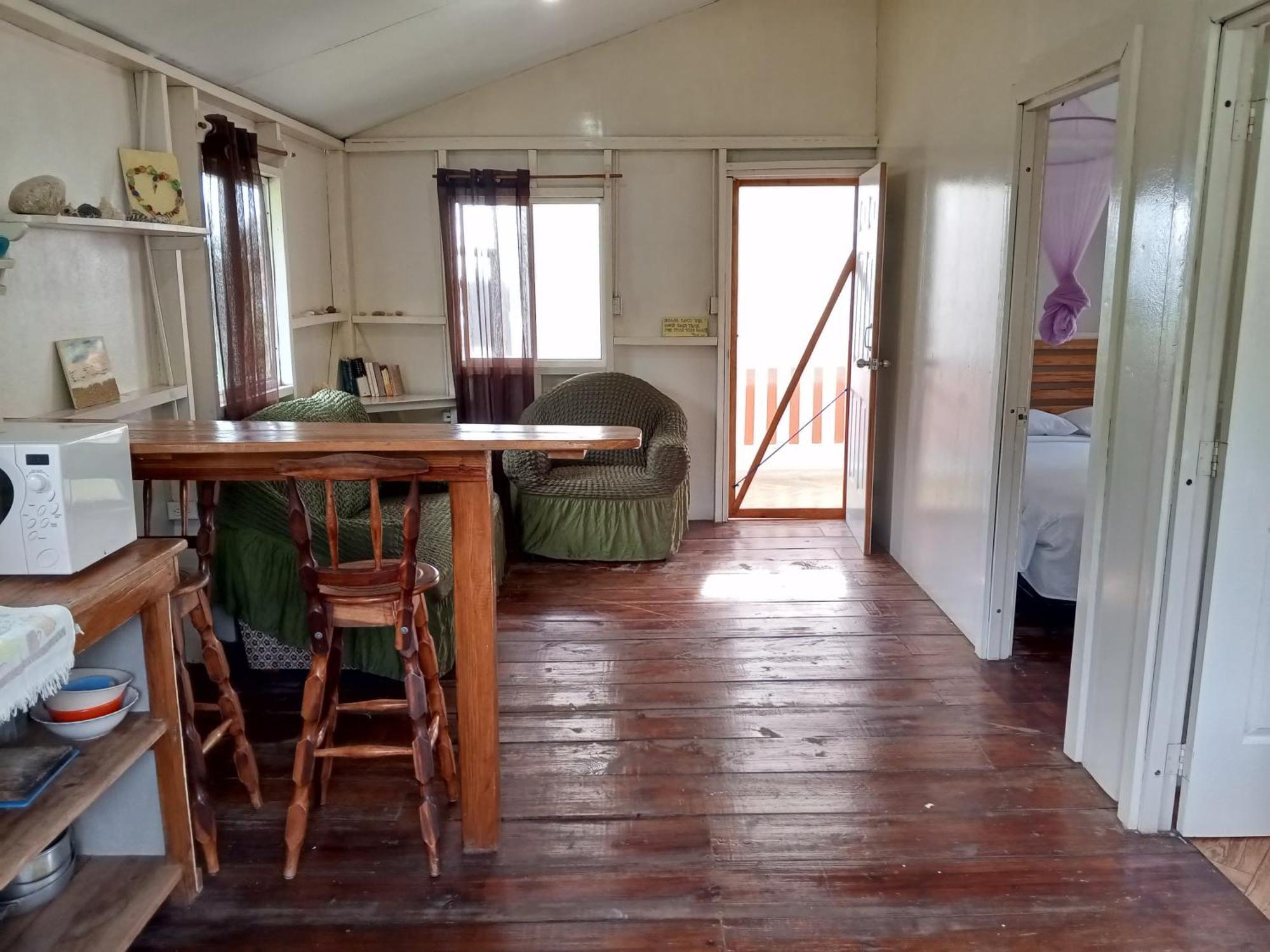 Christina'S Guest House Official ลิตเติลคอร์นไอส์แลนด์ ภายนอก รูปภาพ