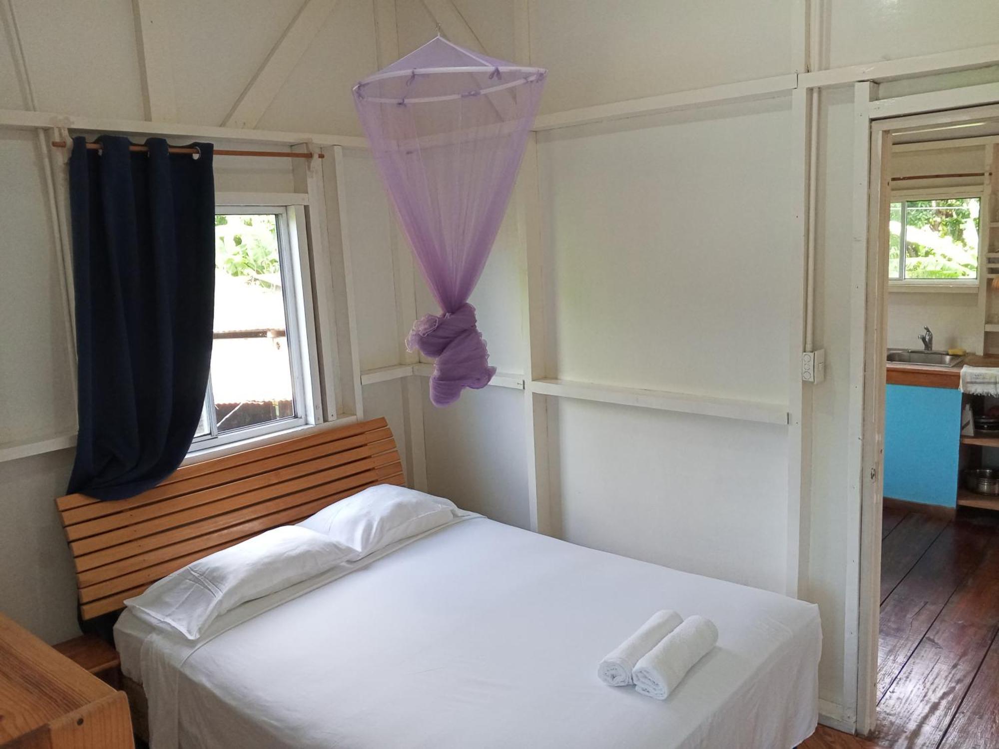 Christina'S Guest House Official ลิตเติลคอร์นไอส์แลนด์ ภายนอก รูปภาพ