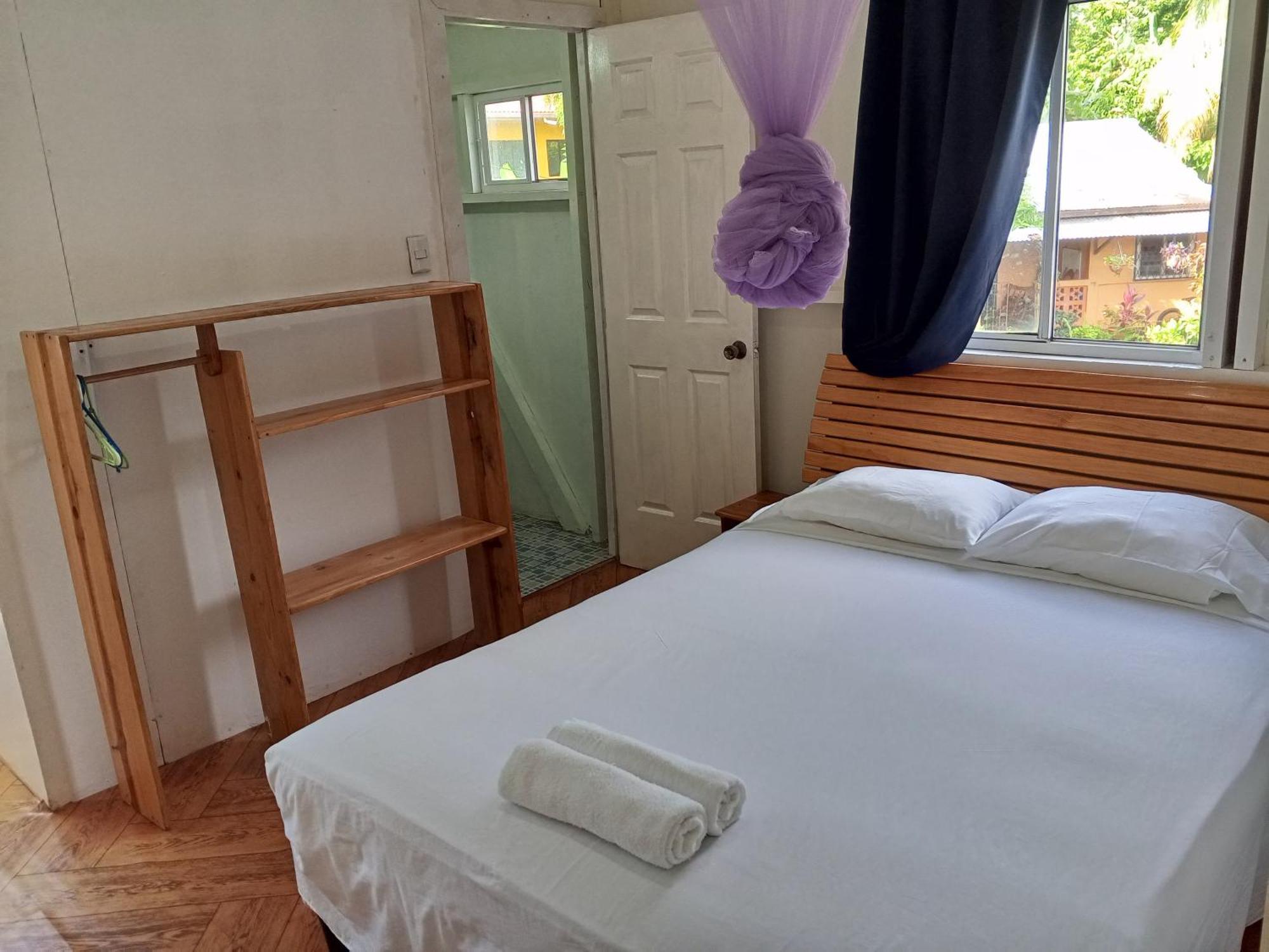 Christina'S Guest House Official ลิตเติลคอร์นไอส์แลนด์ ภายนอก รูปภาพ