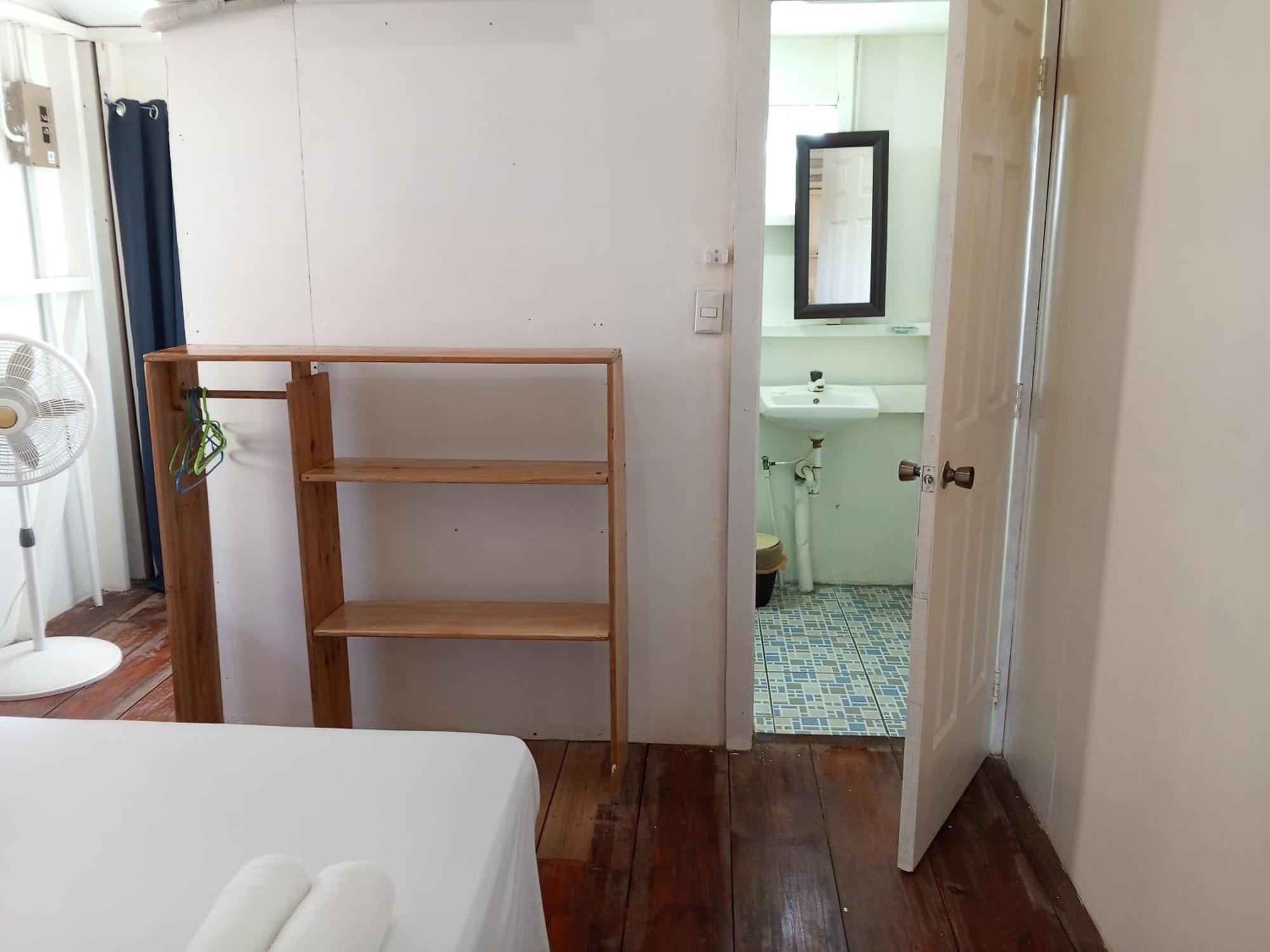 Christina'S Guest House Official ลิตเติลคอร์นไอส์แลนด์ ภายนอก รูปภาพ